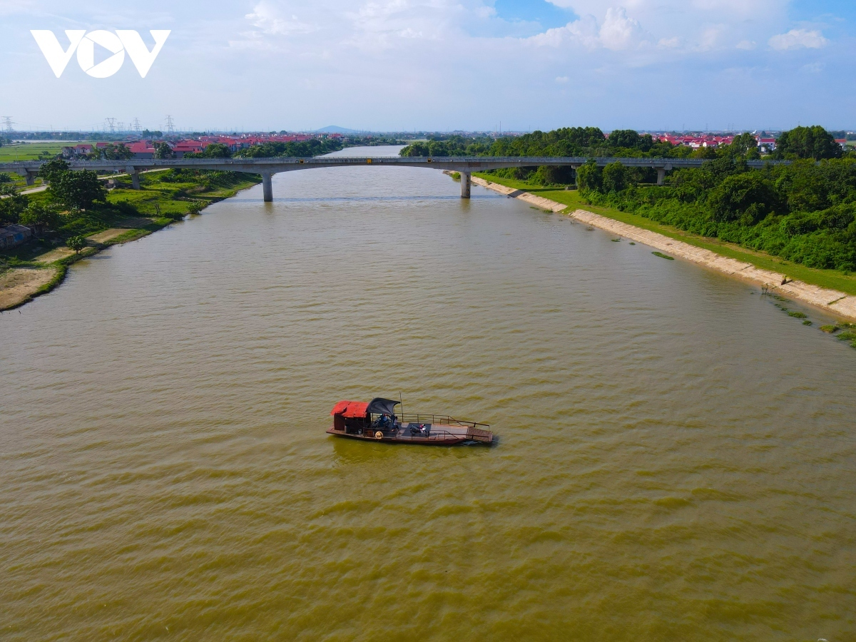 Dừng hoạt động 11 bến khách ngang sông ở Bắc Giang