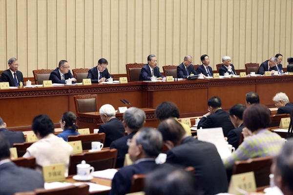 Trung Quốc bãi nhiệm tư cách đại biểu quốc hội của 9 quan chức quốc phòng