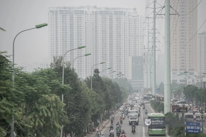 Người dân Hà Nội loay hoay sống chung với ô nhiễm không khí