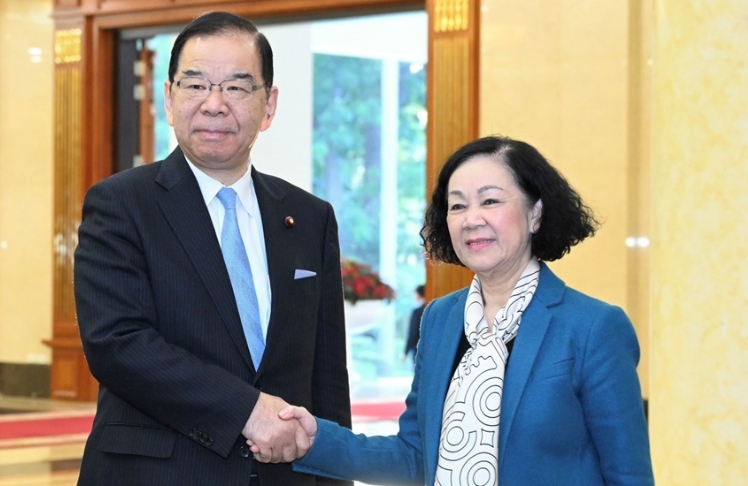 Thường trực Ban Bí thư hội đàm với Chủ tịch Đảng Cộng sản Nhật Bản