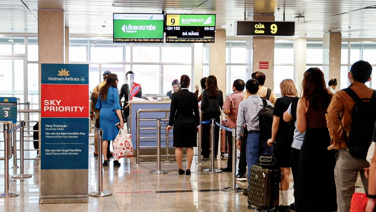 Sân bay Tân Sơn Nhất có thể đón đến 900 chuyến bay mỗi ngày dịp Tết Nguyên đán