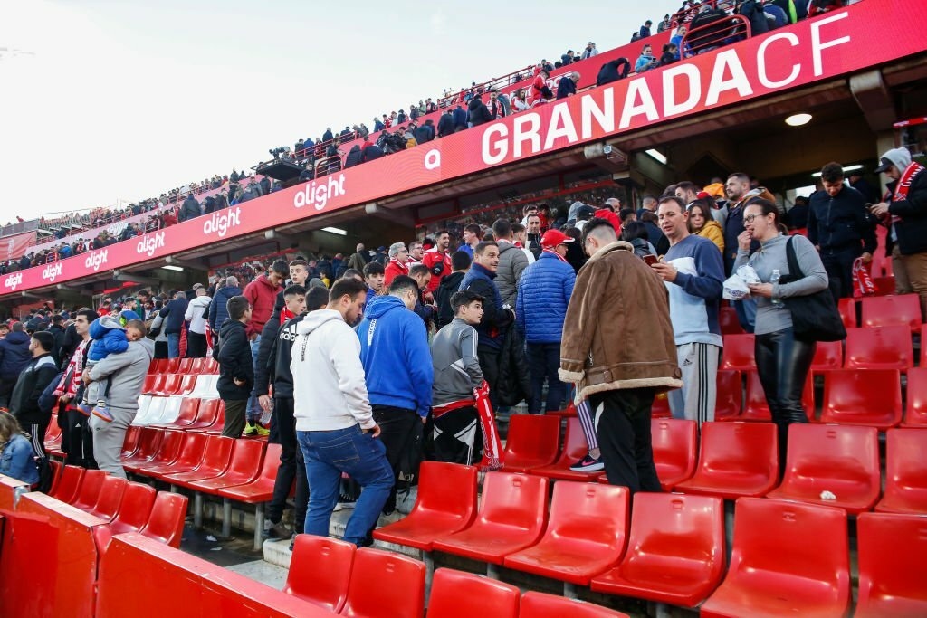 Trận đấu tại La Liga bị hoãn vì một CĐV thiệt mạng