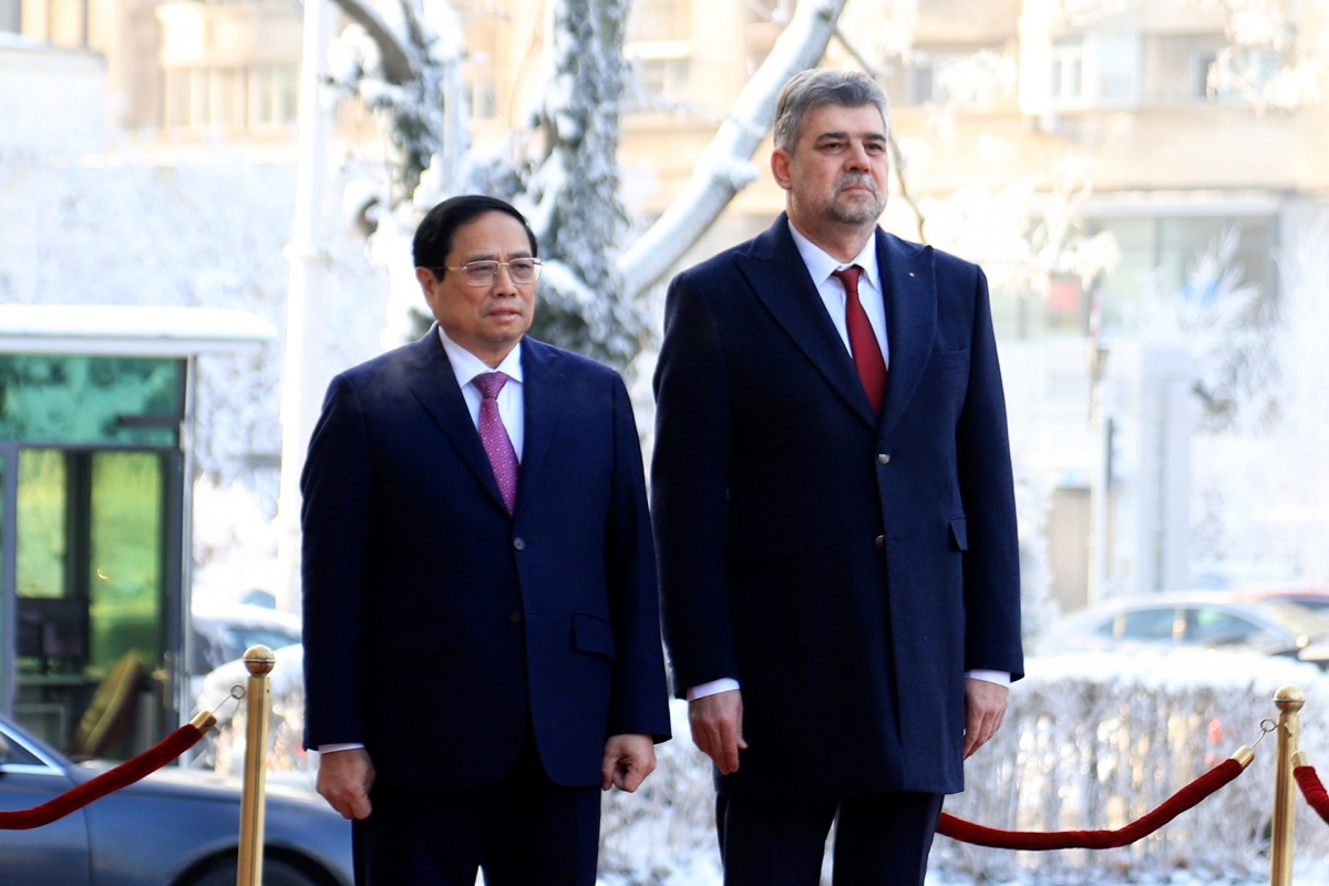 Thủ tướng Romania chủ trì Lễ đón Thủ tướng Phạm Minh Chính