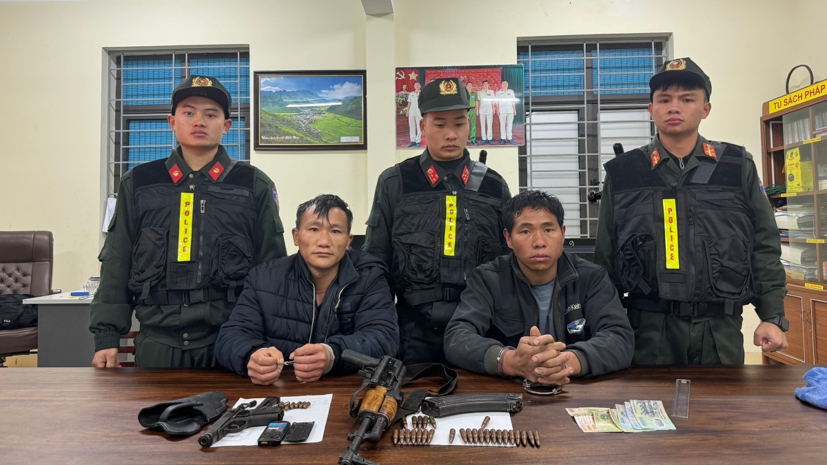 Vận chuyển trái phép vũ khí quân dụng, 2 đối tượng ở Sơn La bị bắt giữ