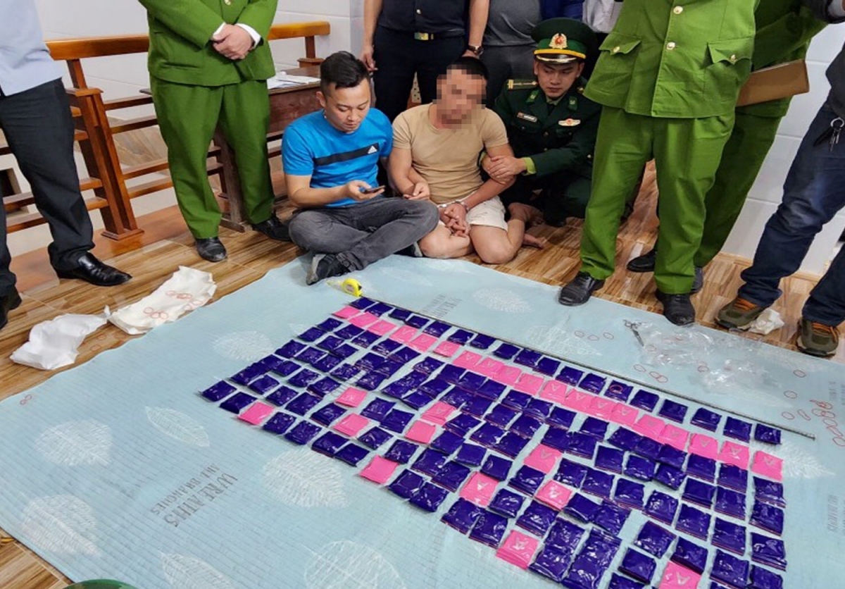 Nóng 24h: Triệt phá đường dây vận chuyển ma túy từ Quảng Trị đến Quảng Bình