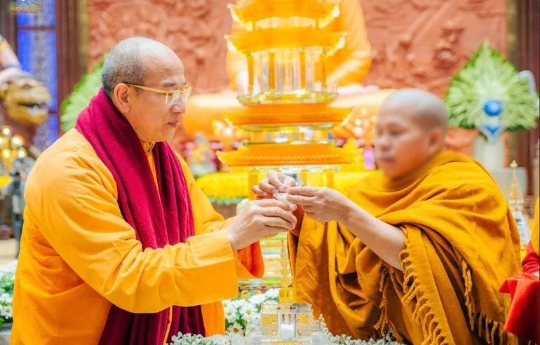 'Xá lợi tóc Phật' ở chùa Ba Vàng: Đại đức Thích Trúc Thái Minh bị kỷ luật