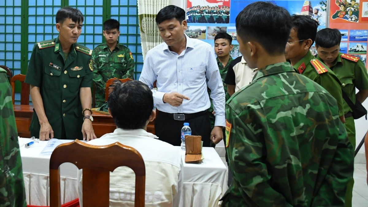 Bắt giữ đối tượng vận chuyển ma túy qua biên giới Campuchia