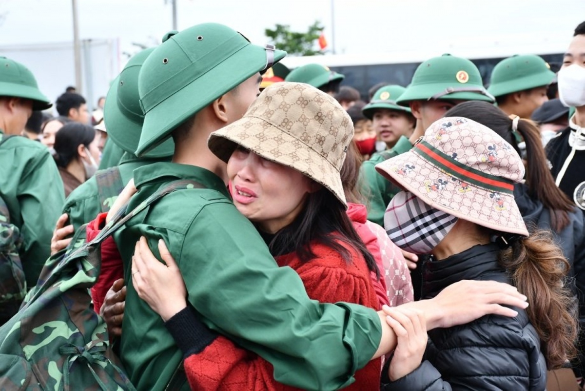 Tân binh Thanh Hóa, Quảng Bình, Quảng Trị, Thừa Thiên Huế lên đường nhập ngũ