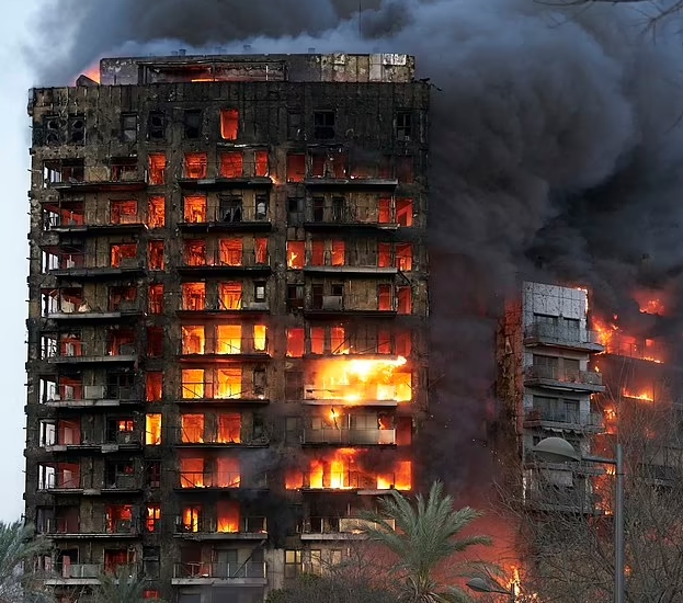 Cháy chung cư 14 tầng tại Tây Ban Nha, ít nhất 4 người thiệt mạng