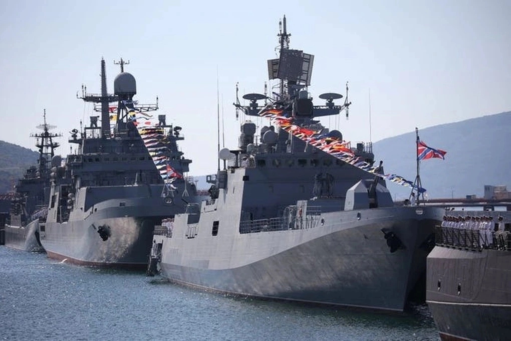 UAV Ukraine phá hủy giàn khoan của Nga ở Biển Đen