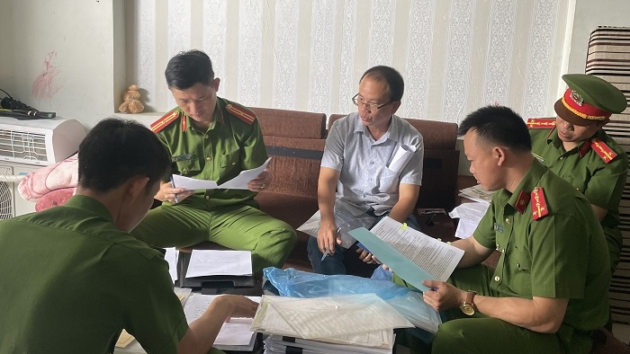 Khởi tố, bắt tạm giam 2 đối tượng lừa đảo bán đất tại Quảng Nam