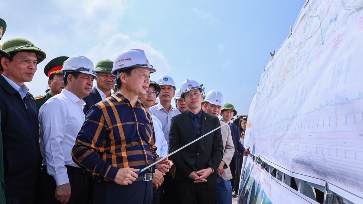 Phó Thủ tướng Trần Hồng Hà kiểm tra tiến độ 2 dự án hạ tầng trọng điểm