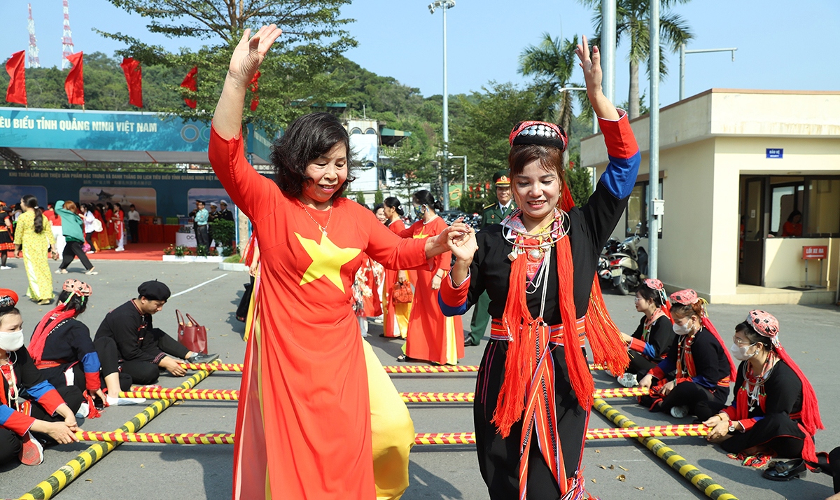Quảng Ninh tổ chức nhiều hoạt động văn hoá du lịch xuyên Tết