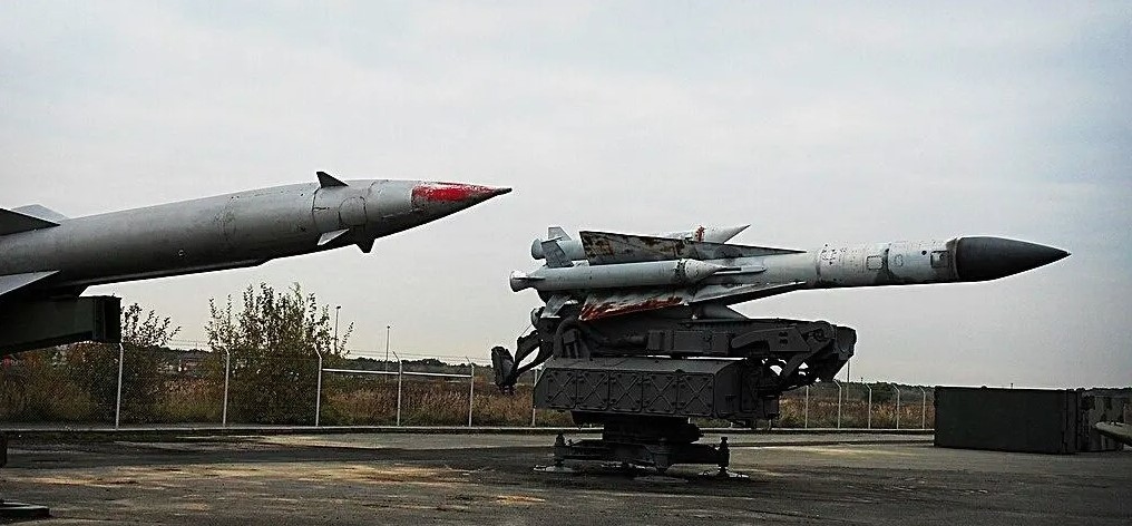 Tiết lộ tên lửa thời Liên Xô Ukraine sử dụng để hạ “radar bay” A-50 của Nga