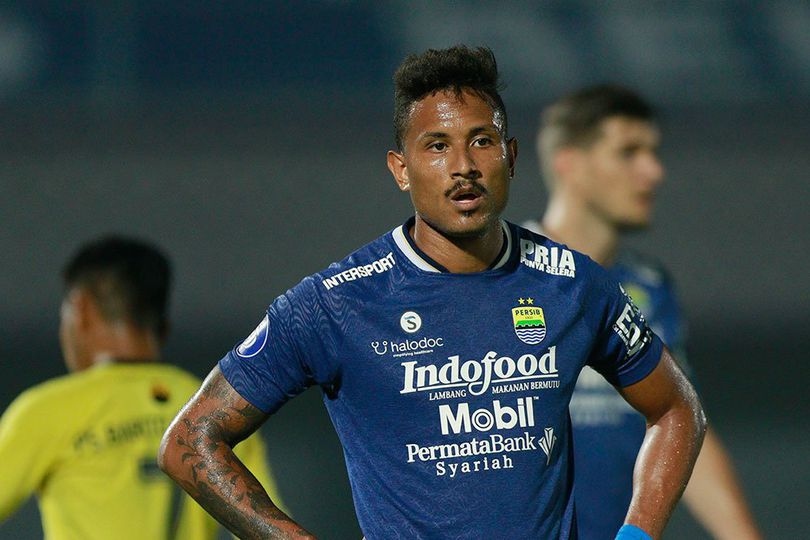 Chân sút kỳ cựu trở lại V-League sau khi tung hoành ở Indonesia và Thái Lan