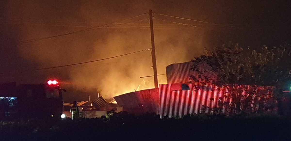Cháy ngùn ngụt tại nhà xưởng ở Thường Tín, Hà Nội