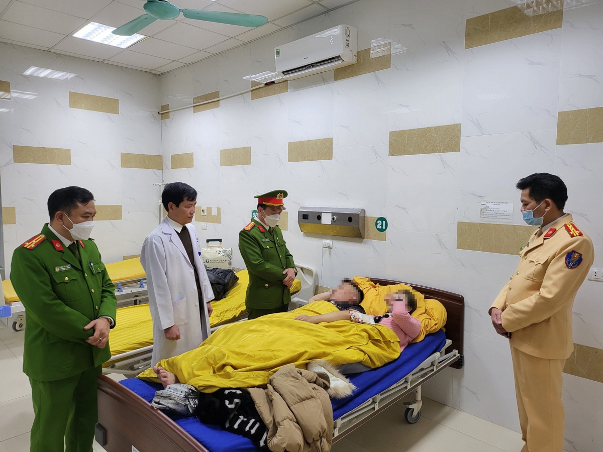 Sức khỏe 5 nạn nhân đi cấp cứu trong vụ TNGT nghiêm trọng ở Tuyên Quang ra sao?