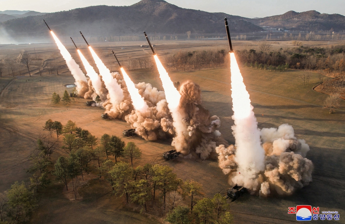 Triều Tiên tuyên bố thử thành công động cơ tên lửa siêu vượt âm