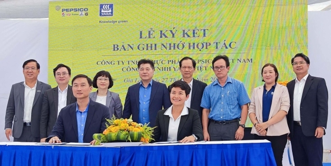 Yara Việt Nam và PepsiCo Foods hợp tác phát triển nông nghiệp bền vững