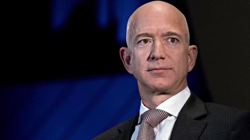 Nhà sáng lập Amazon giành lại danh hiệu người giàu nhất thế giới
