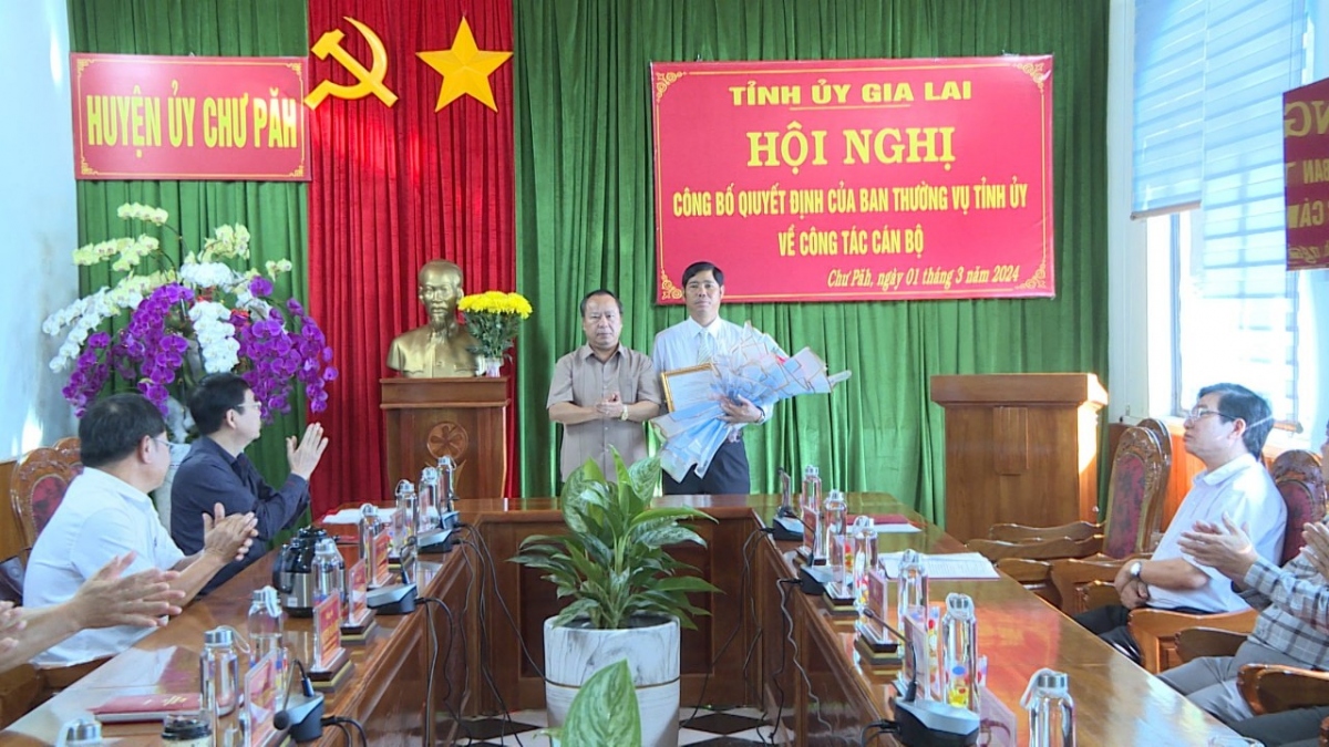 Bí thư huyện ủy Chư Pảh được điều động làm Chủ tịch Ủy ban MTTQ tỉnh Gia Lai
