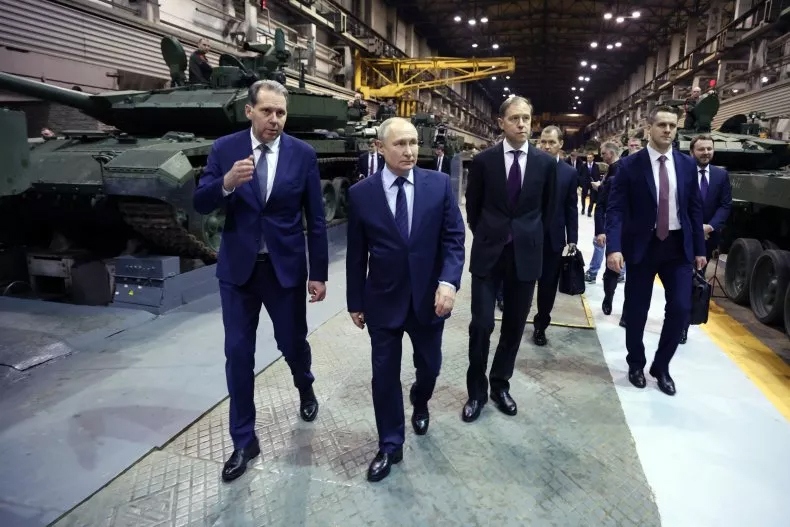 Nga mất vị trí xuất khẩu vũ khí thứ hai thế giới