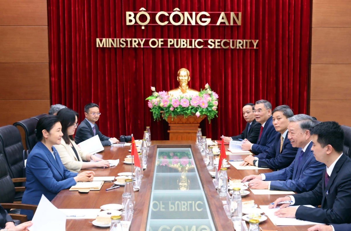 Bộ trưởng Tô Lâm tiếp Bộ trưởng Bộ Tư pháp Trung Quốc