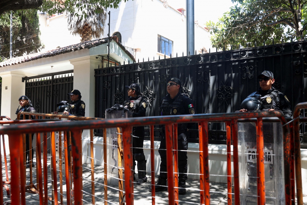 Căng thẳng ngoại giao Mexico - Ecuador sau vụ Đại sứ quán bị xâm phạm