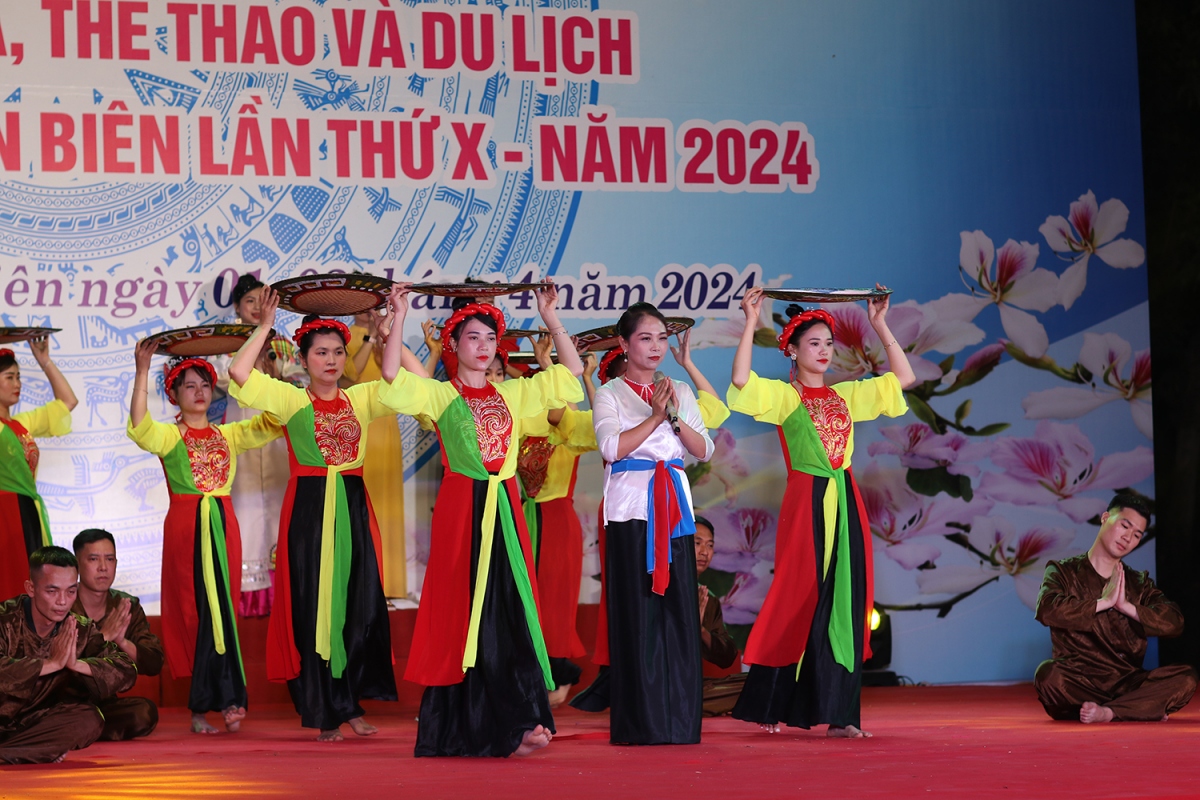 Nhiều hoạt động hấp dẫn tại Ngày hội VHTT&DL huyện Điện Biên