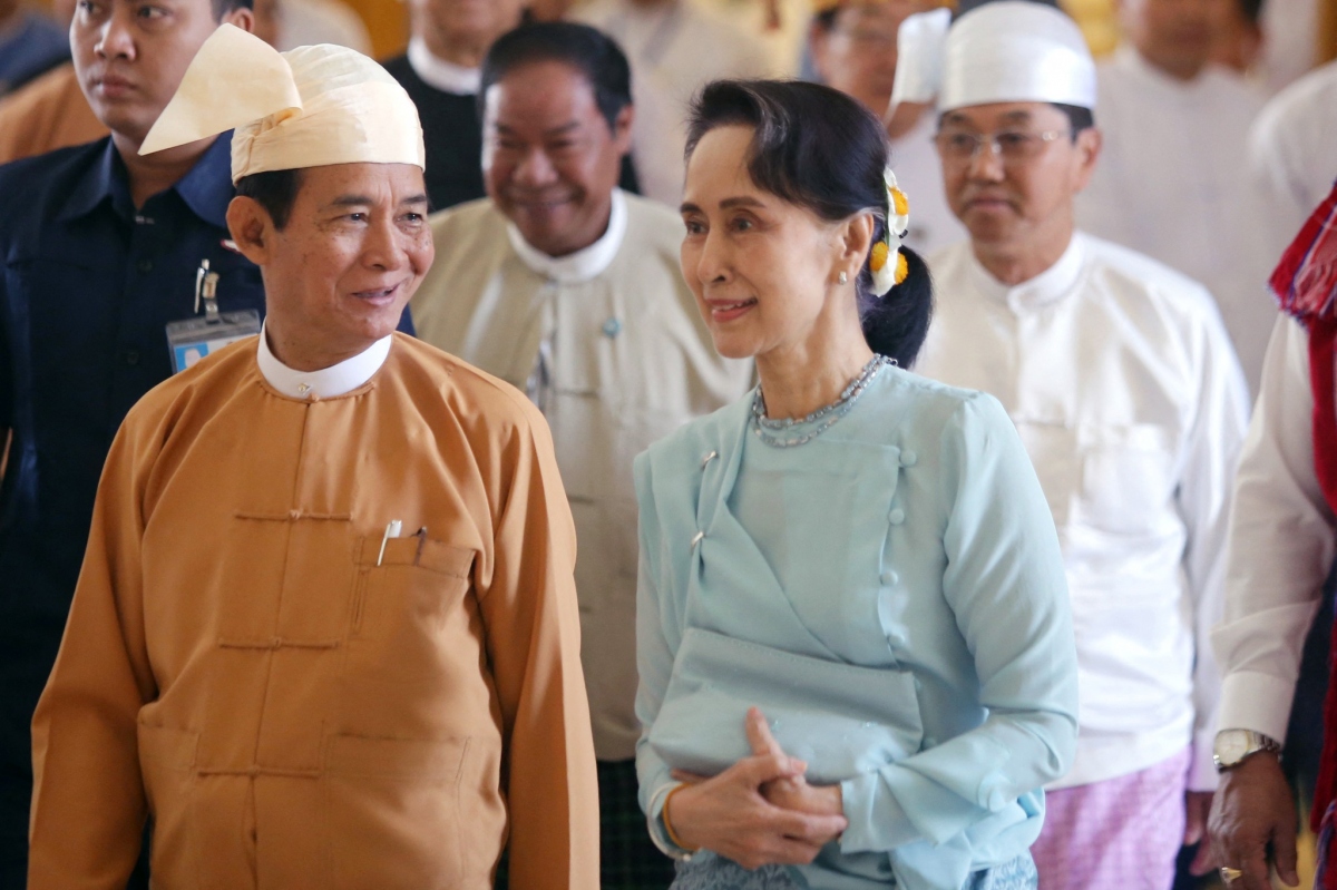 Cựu lãnh đạo Myanmar San Suu Kyi bị chuyển sang quản thúc tại gia