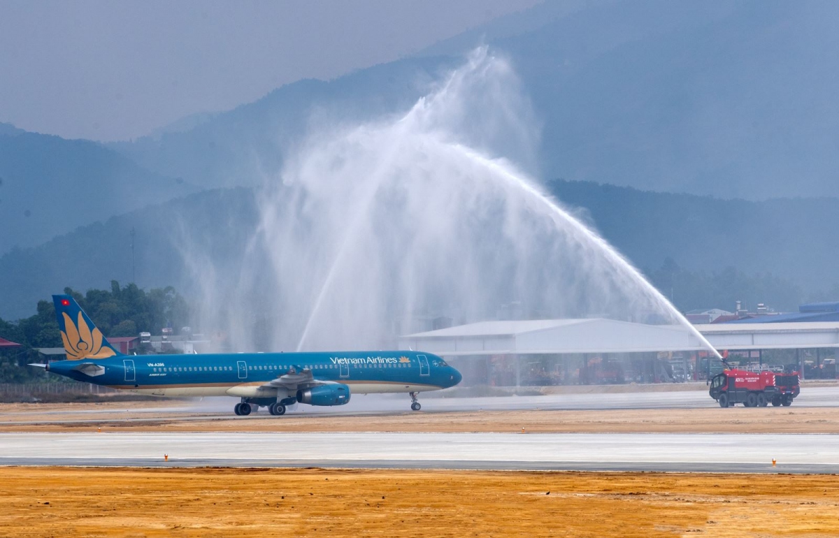 Vietnam Airlines tăng gấp đôi chuyến bay đến Điện Biên trong dịp lễ