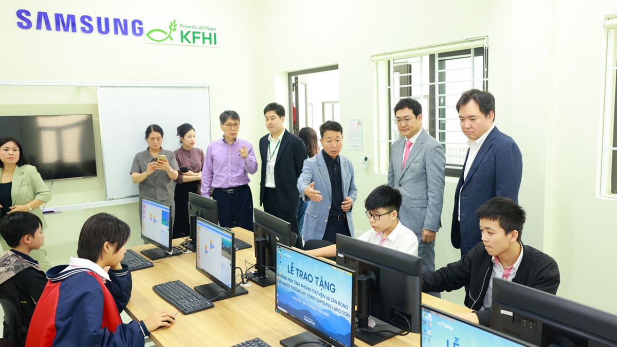 Samsung trao tặng trang thiết bị cho Ngôi trường Hy vọng Samsung tại Lạng Sơn