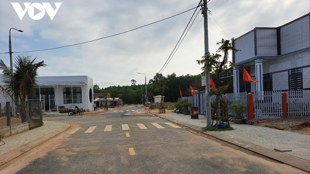 Quảng Ngãi đã bàn giao hơn 720 lô đất tái định cư phục vụ dự án cao tốc Bắc Nam