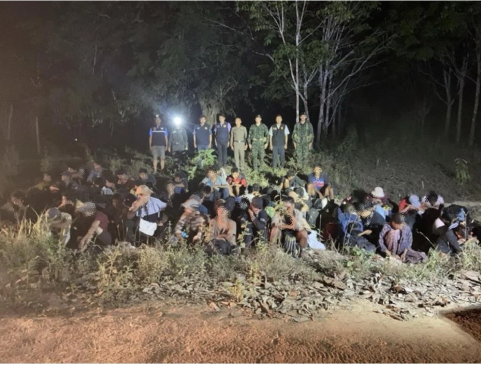 Các lực lượng Myanmar giao tranh dữ dội, Thái Lan đặt trong tình trạng báo động