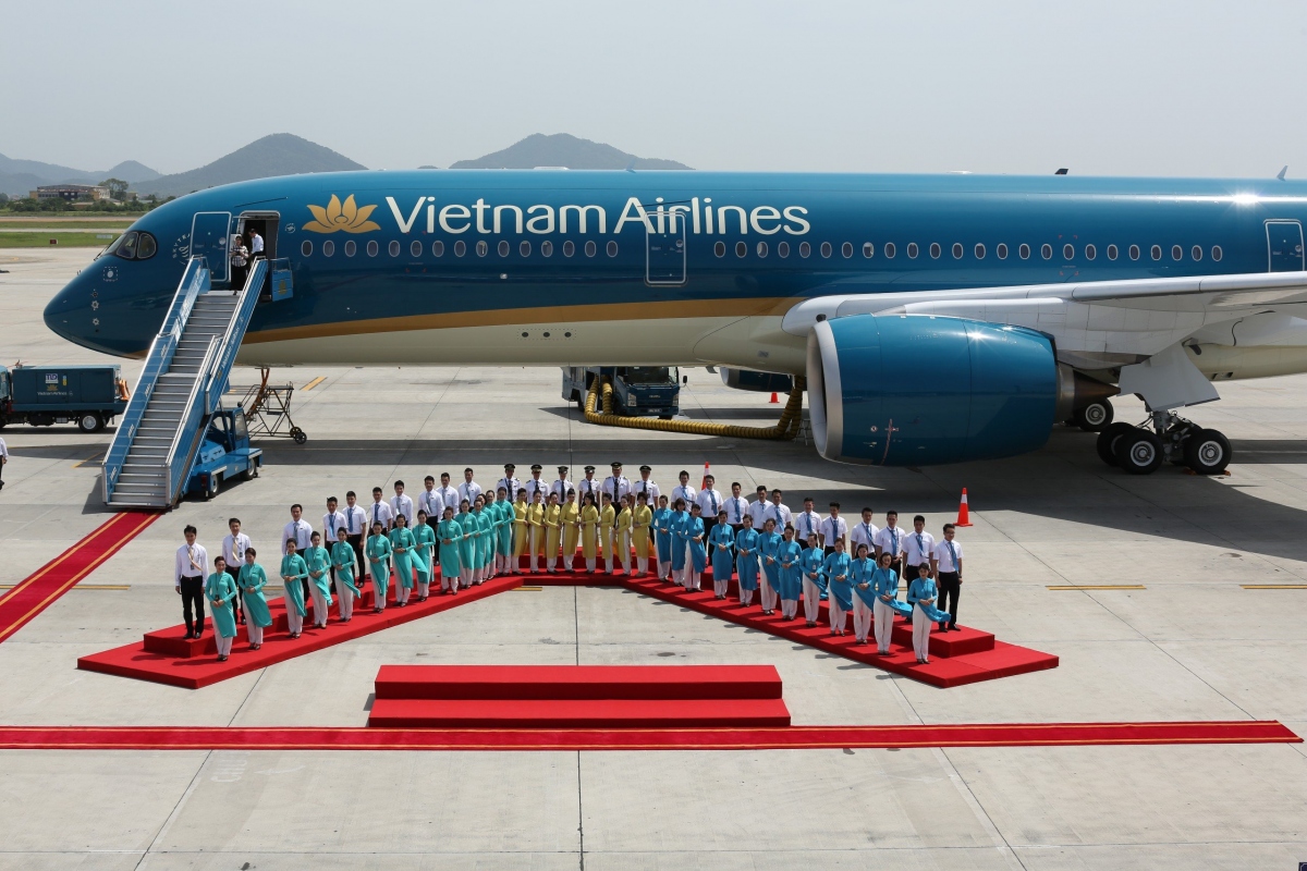 Vietnam Airlines tăng cường bay đêm, nỗ lực "hạ nhiệt" giá vé máy bay