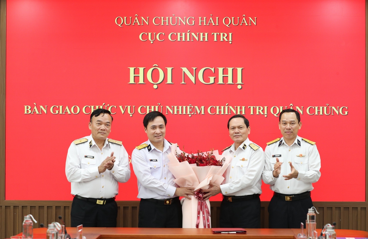 Đại tá Vũ Anh Tuấn giữ chức Chủ nhiệm Chính trị Hải quân