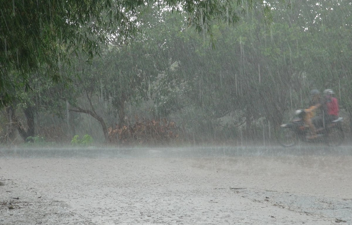 Thời tiết hôm nay 24/4: Bắc Bộ, Thanh Hóa và Nghệ An có mưa to