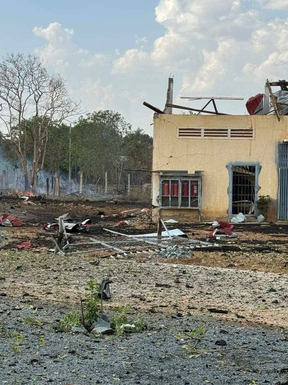 Campuchia: Nổ kho đạn, 20 binh sĩ thiệt mạng và nhiều ngôi nhà bị hư hại