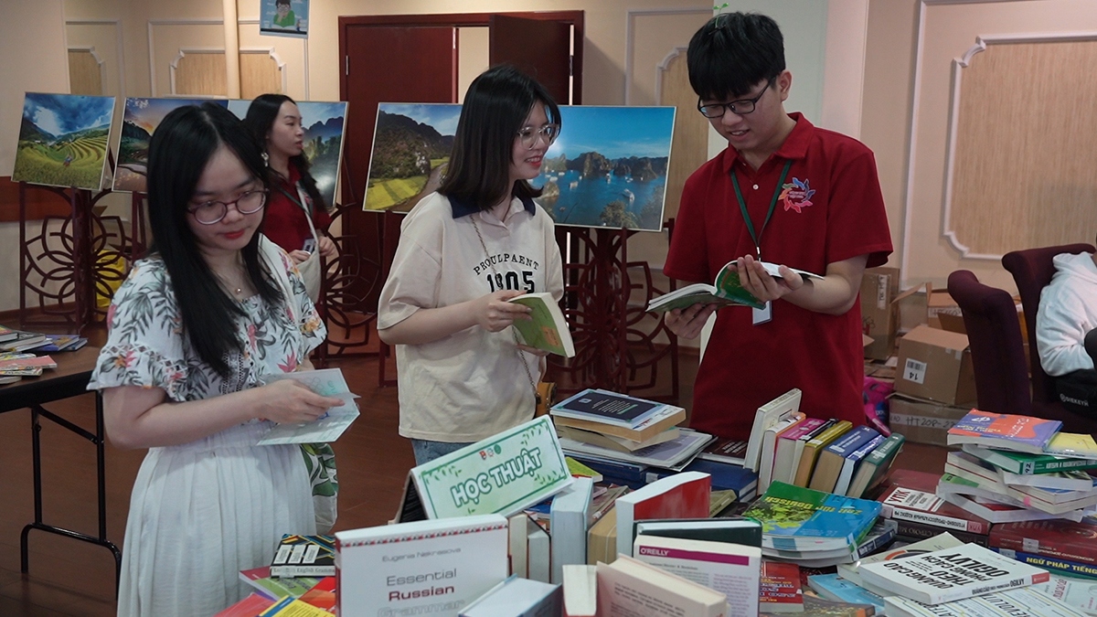 Lan tỏa văn hóa đọc trong sinh viên và người Việt tại Nga