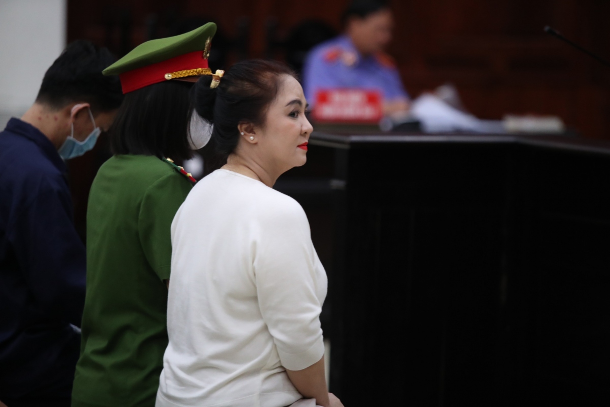 Không kháng cáo, Nguyễn Phương Hằng vẫn được giảm án 3 tháng tù