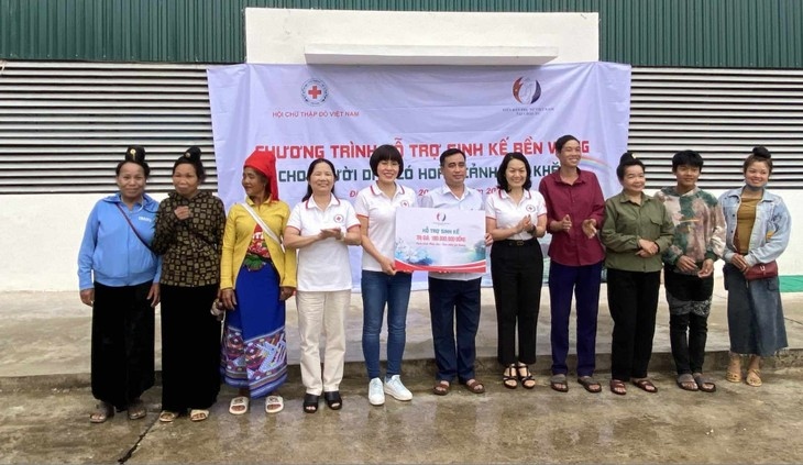 Diễn đàn phụ nữ Việt Nam tại châu Âu hỗ trợ sinh kế cho đồng bào nghèo Điện Biên