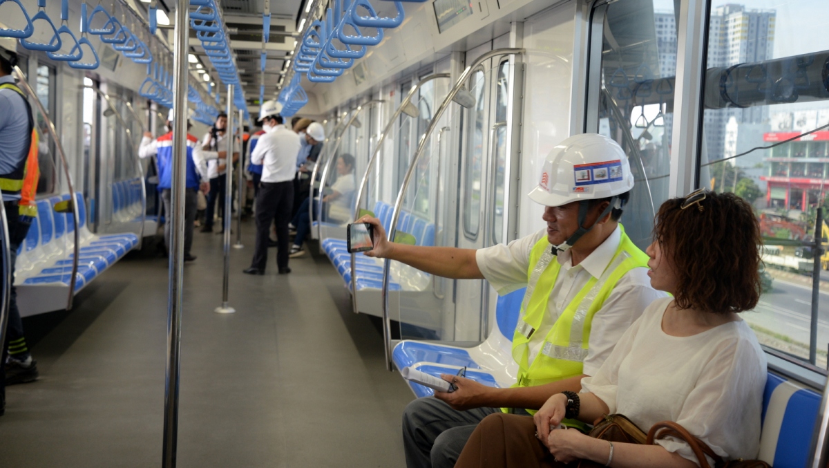 Người dân bắt đầu được sử dụng Metro 1 từ tháng 10/2024
