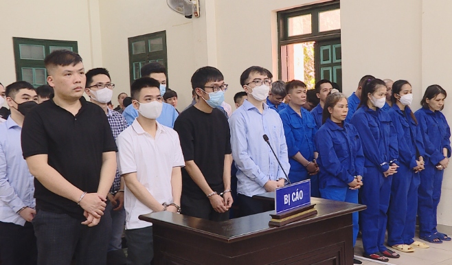 "Ông trùm" game đánh bạc Nguyễn Minh Thành cùng 52 bị cáo hầu tòa