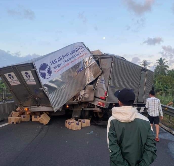 Tai nạn liên hoàn trên Cao tốc Trung Lương - Mỹ Thuận