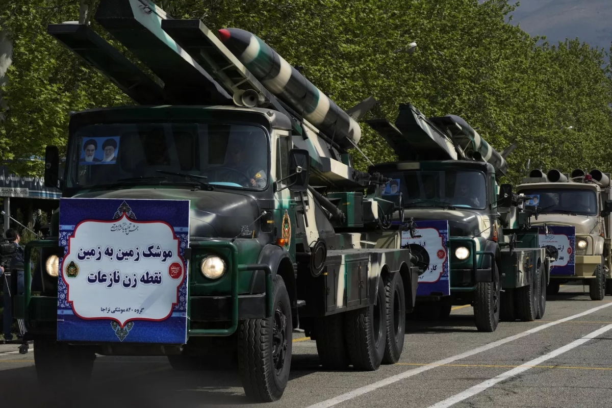 Tướng IRGC tiết lộ Iran tấn công Israel bằng tên lửa lỗi thời