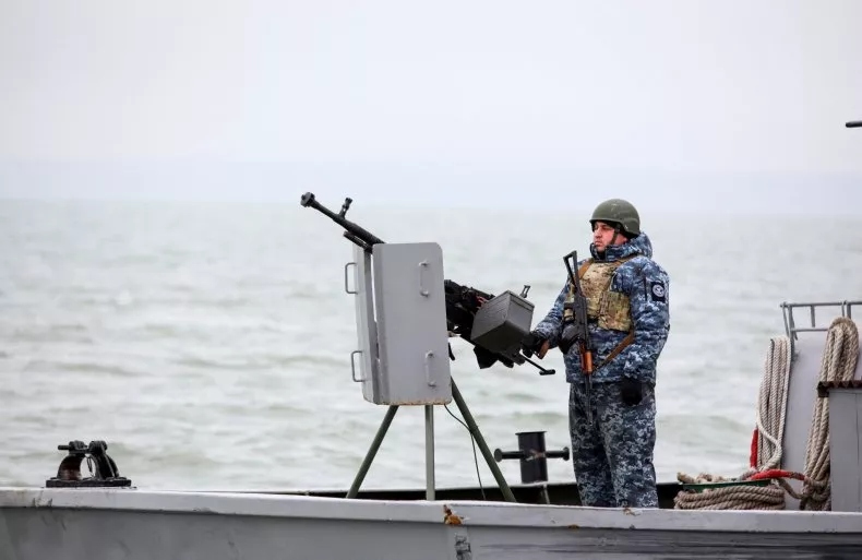 Ukraine trang bị tên lửa cho xuồng không người lái gây lo ngại cho Nga