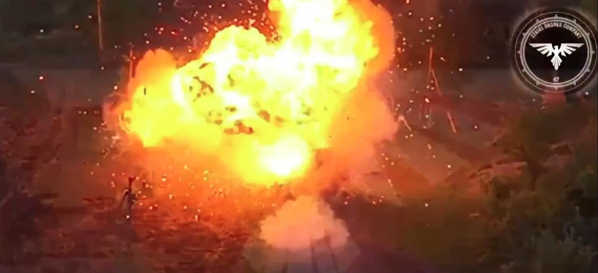 Tiết lộ cách UAV của Ukraine bắn cháy xe tăng T-80 của Nga