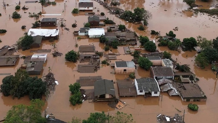 Ngập lụt nghiêm trọng khiến ít nhất 75 người thiệt mạng ở Nam Brazil