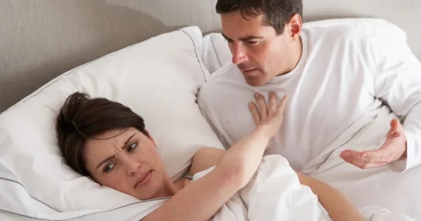 Vợ xấu hổ không muốn quan hệ cùng chồng sau khi sinh con