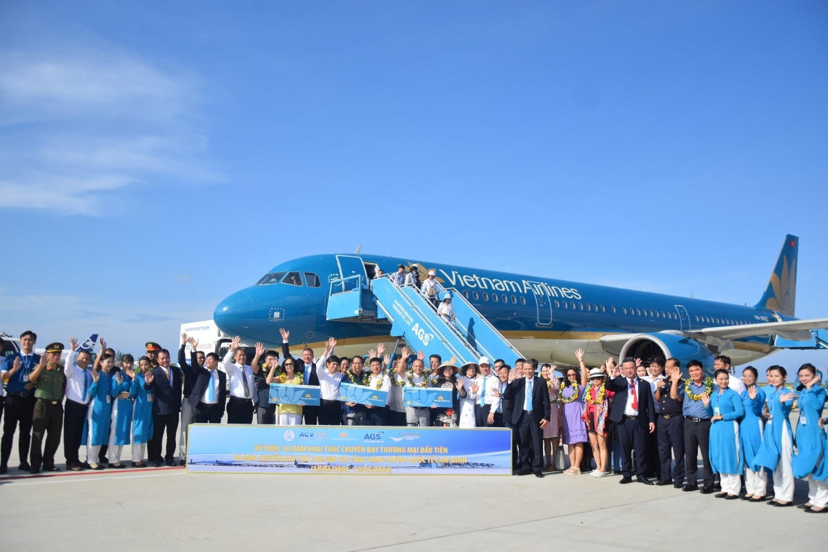 Chào đón chuyến bay thương mại thứ 300.000 đến CHK quốc tế Cam Ranh